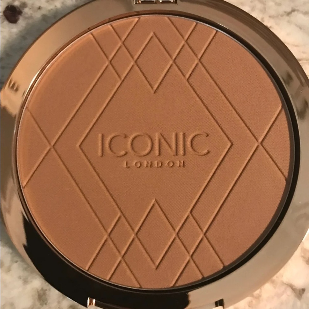 Bronzer - Picture 3 of 4